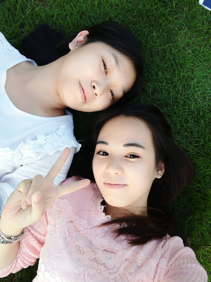 亚洲人成自拍网站在线观看:12-14-27-33-48-49Y：41,关于亚洲人自拍网站在线观看的探讨