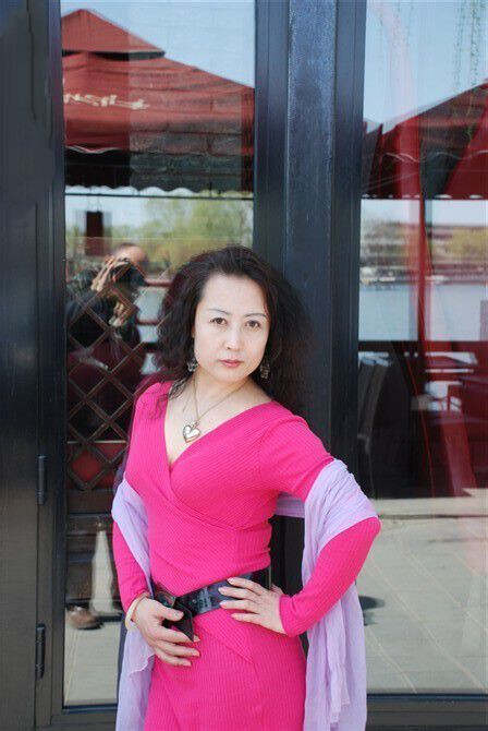 老妇肥熟凸凹丰满刺激:09-11-27-29-39-42H：39,老妇肥熟凸凹丰满的魅力，一场视觉与想象的盛宴