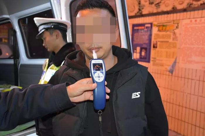 18禁男女污污污午夜网站免费:20-22-24-32-36-47K：06,关于成人内容的网站与探索，理解与警示的双重声音