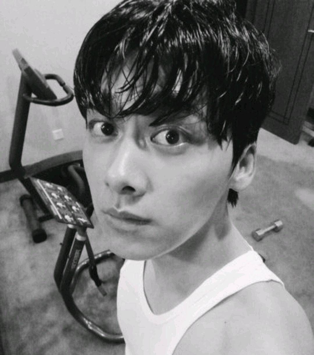 99j久久精品久久久久久:05-08-18-21-28-42F：47,探索99j久久精品的深层魅力，一场无尽的时间之旅 05-08-18-21-28-42F与47的神秘之旅