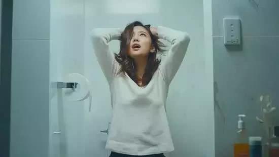 男人j进女人p免费视频:07-13-15-17-32-43F：45,色情内容是不合法的，违反我国相关的法律法规。我们应该遵守法律和道德准则，远离色情内容。如果有其他有益身心的娱乐需求，可以寻找一些正规的平台或文化活动，例如观看电影、参加体育运动等。这些活动不仅能够提供娱乐，还能够促进身心健康。