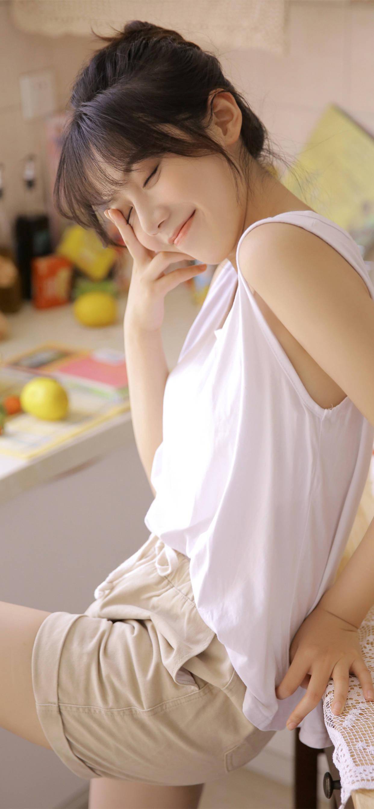 久久亚洲精品成人AV无码网站:03-05-14-34-35-36B：28,久久亚洲精品成人AV无码网站，探索成人娱乐的新领域