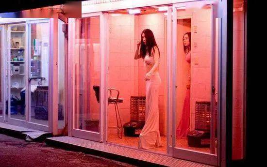 亚洲色成人网一二三区:08-13-20-26-37-46Q：11,探索亚洲色成人网的一二三区，深度解析与独特体验（附详细导航Q，11）