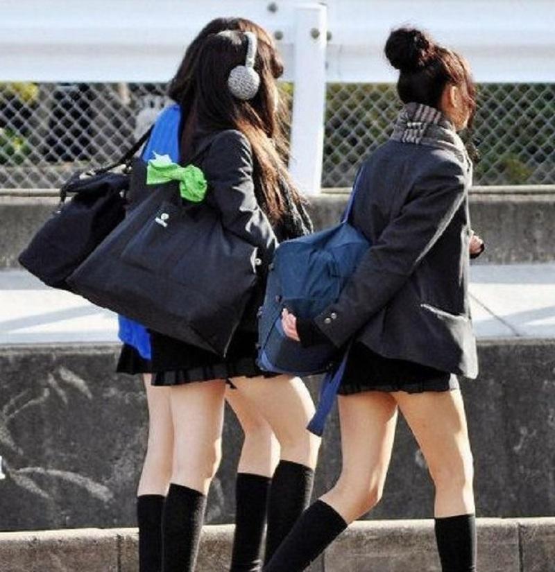 曰本女人牲交全过程免费观看:05-06-10-28-39-44L：46,色情内容是不合法的，违反我国相关的法律法规。我们应该遵守法律和道德准则，远离色情内容。如果您有其他有益身心的娱乐需求，可以寻找一些正规的平台或文化活动，例如观看电影、参加体育运动，以丰富您的生活。