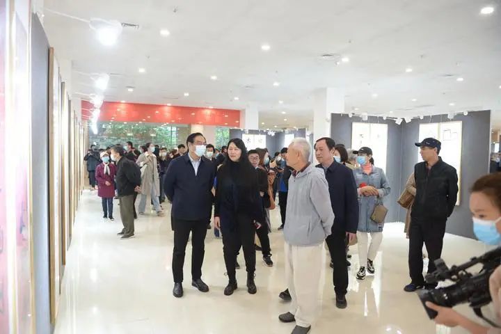 国产在线国偷精品产拍:01-05-09-21-27-30Q：18,国产在线国产拍摄，探索精品世界的独特魅力（关键词，国产在线国产拍摄、精品、私密）