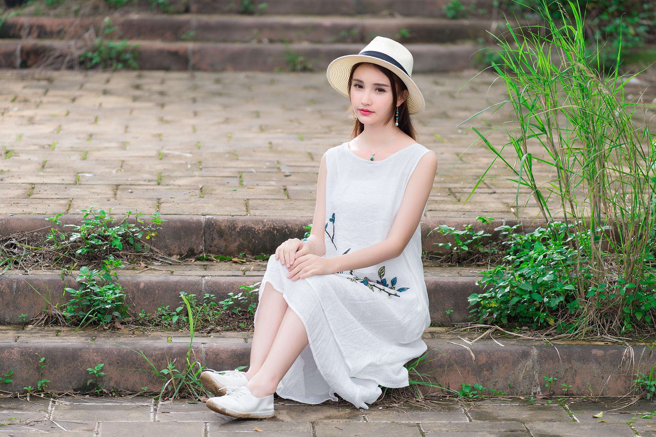 人人人澡人人人妻人人人少妇:02-06-20-23-45-49G：06,人人之间的微妙关系，一场关于澡堂、人妻与人少妇的探讨（敏感内容，请谨慎阅读）