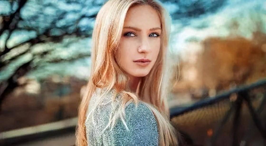 久久综合色一综合色88欧美:06-09-19-33-37-43T：04,久久综合色一综合色，欧美风尚的多元魅力与深度探索 (文章标题)