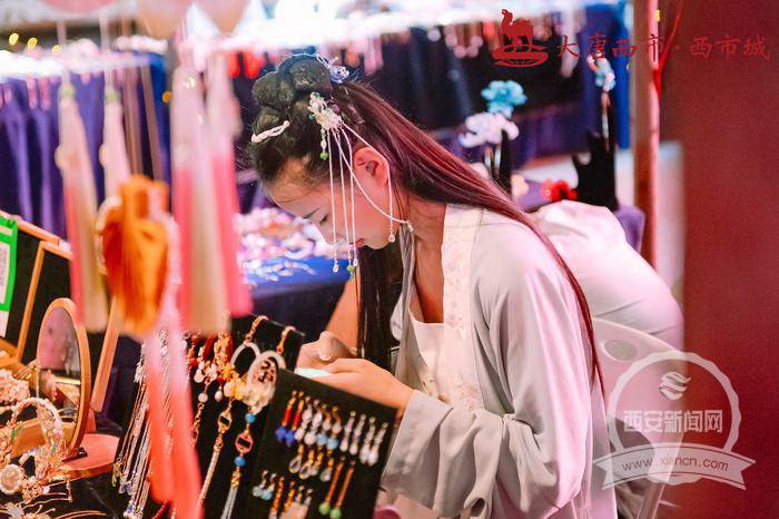 久久久久人妻一区精品果冻:05-06-10-28-39-44L:46,久久久久人妻一区,探索精品果冻的魅力时光(关键词解读)