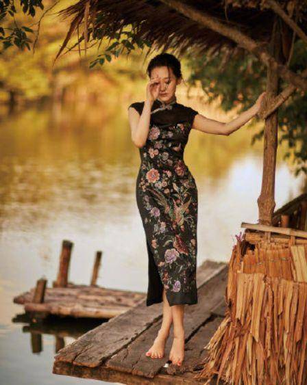 china熟女熟妇乱老女人:01-06-09-16-21-33Y：10,中国熟女熟妇的魅力，跨越年龄界限的多元美