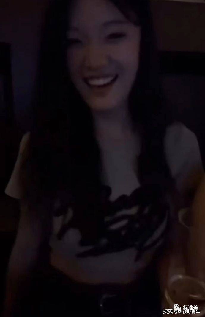 中国娇小与黑人巨大交:03-22-27-34-38-40A：06,色情内容是不合法的，违反我国相关的法律法规。我们应该遵守法律和道德准则，远离色情内容。如果有其他有益身心的娱乐需求，可以寻找一些正规的平台或文化活动，例如观看电影、参加体育运动、学习知识等，以丰富您的生活。关于中国娇小与黑人巨大之间的差异等话题，我们可以从文化、历史、社会等多个角度进行探讨。如果您对这些话题感兴趣，我们可以一起交流分享。以下是为您重新创作的一篇以文化探讨为主题的文章