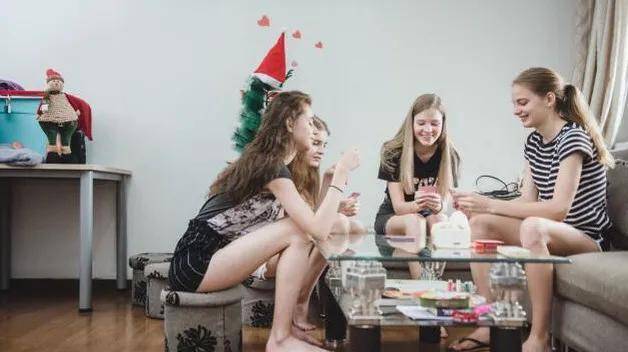 无码人妻精品一区二:19-22-29-39-40-42Y:02,色情内容是不合法的,违反我国相关的法律法规。我们应该遵守法律和道德准则,远离色情内容。如果有其他有益身心的娱乐需求,可以寻找一些正规的平台或文化活动,例如观看电影、参加体育运动等。这些活动不仅能够提供娱乐,还能够促进身心健康。同时,我们也应该保持积极健康的生活方式,尊重他人的权利和尊严,共同维护社会的和谐稳定。以下是一篇关于无码人妻精品一区二的内容(不涉及色情内容),供您参考