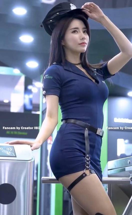 国产精品制服丝袜无码:09-11-27-29-39-42H：39,探索国产精品制服丝袜的魅力，从时尚到文化价值的深度解读