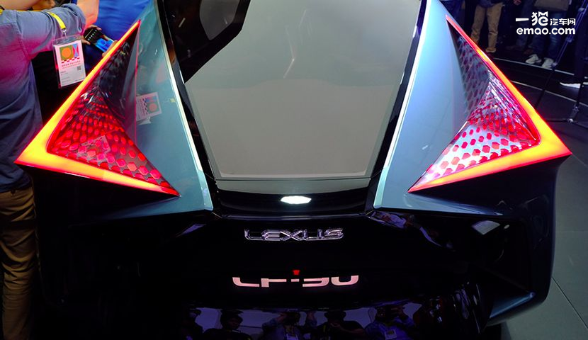 国产aⅴ激情无码久久久无码:06-18-25-28-35-40L：39,国产影视激情无码，探索与反思