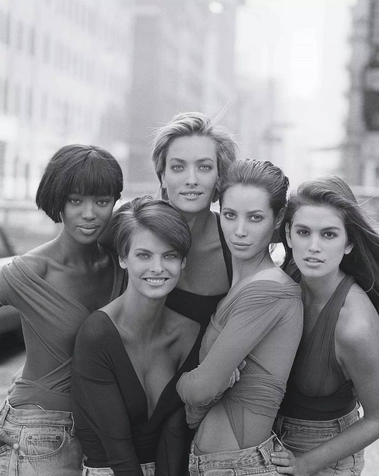 黑人巨大精品欧美一区二区:03-13-24-32-34-44Q：48,欧美一区二区，黑人巨大精品的多元探索与文化交流