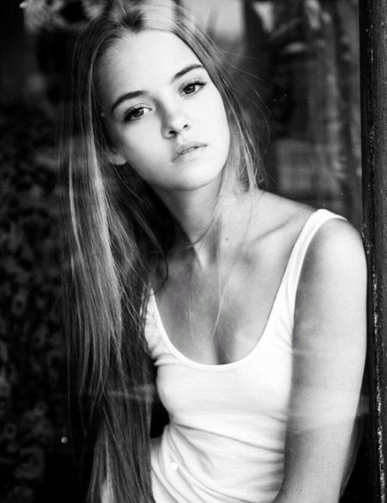 综合图区亚洲欧美另类图片:03-12-15-20-35-43R:03,综合图区亚洲欧美另类图片,探索多元文化的美学交融