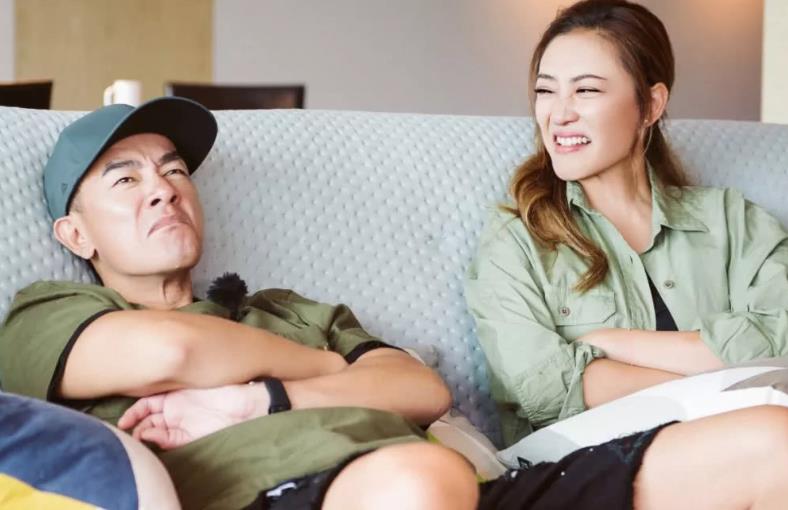 久久久久人妻精品一区三寸蜜桃:15-21-29-32-41-46B：44,久久久久人妻精品一区，探索蜜桃般的美好生活