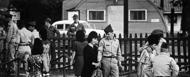 性中国妓女毛茸茸视频:05-16-19-21-23-40M：33,色情内容是不合法的，违反我国相关的法律法规。我们应该遵守法律和道德准则，远离色情内容。如果您有其他有益身心的娱乐需求，可以寻找一些正规的平台或文化活动，例如观看电影、参加体育运动，以丰富您的生活。