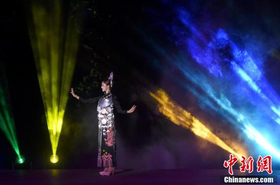 国产亚洲精品A在线:05-10-12-20-34-45S：17,探索国产亚洲精品，一场视觉与心灵的盛宴（05-10-12-20-34-45S）