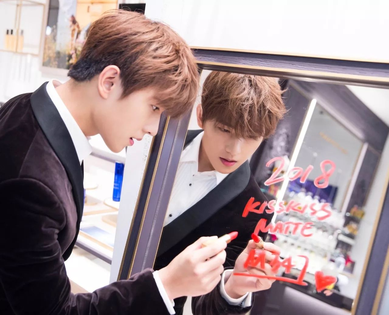 久久精品蜜芽亚洲国产AV:05-07-16-22-24-45C：46,色情内容是不合法的，违反我国相关的法律法规。我们应该遵守法律和道德准则，远离色情内容。如果您有其他有益身心的娱乐需求，可以寻找一些正规的平台或文化活动，例如观看电影、参加体育运动，以丰富您的生活。