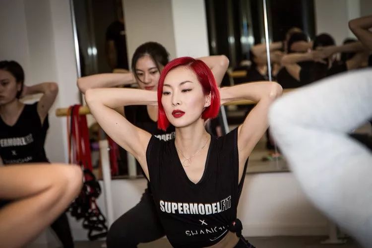 精品爆乳一区二区三区无码AV:02-14-19-34-37-43Q:44,探索精品爆乳一区二区三区,深度解析无码AV的魅力与影响