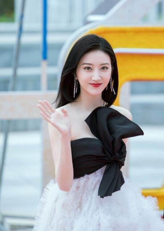 无码人妻AV免费一区二区三区:02-07-11-12-29-37U:40,探索无码人妻影音世界,免费一区二区三区的深度解析(关键词详解)