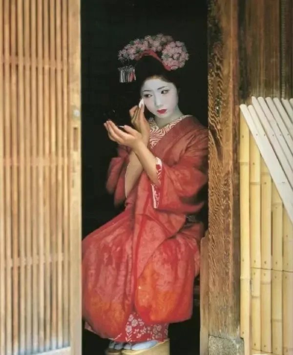 日本又黄又爽又无遮挡的视频:08-19-23-24-33-39Y：21,探索日本文化，关于视频内容与艺术表现的深度解析