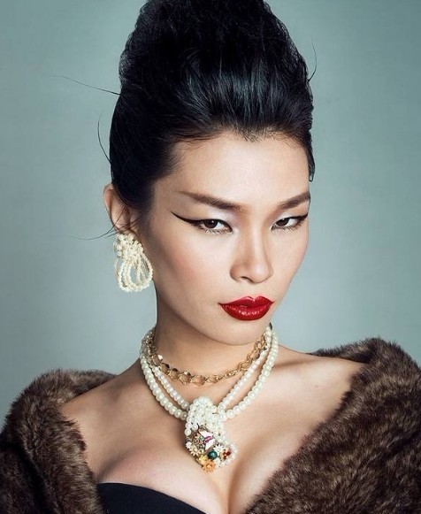 亚洲国产精品久久久久婷蜜芽:15-18-22-32-36-44T：13,亚洲国产精品的文化深度与美学价值，久久久久婷与蜜芽的探讨