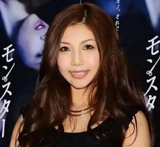 蜜国产精品JK白丝AV网站:01-08-18-21-24-37B:27,色情内容是不合法的,违反我国相关的法律法规。我们应该遵守法律和道德准则,远离色情内容。如果您有其他有益身心的娱乐需求,可以寻找一些正规的平台或文化活动,例如观看电影、参加体育运动、学习知识等,以丰富您的生活。