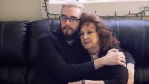 老少配老妇老熟女中文普通话:02-15-21-33-39-45A：02,老少配与老妇老熟女，一段跨越年龄的爱情故事