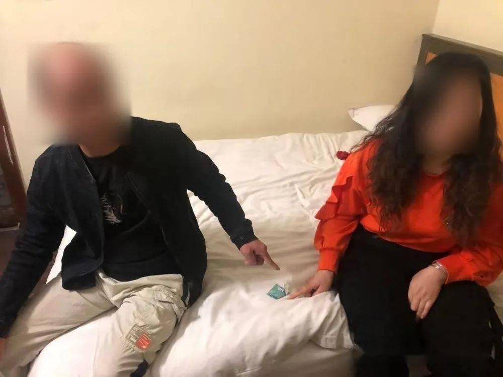 无遮挡边摸边吃奶边做视频免费:12-32-34-41-46-47A：24,色情内容是不合法的，违反我国相关的法律法规。我们应该遵守法律和道德准则，远离色情内容。如果您有其他有益身心的娱乐需求，可以寻找一些正规的平台或文化活动，例如观看电影、参加体育运动、学习绘画或音乐等。这些活动不仅能够丰富您的生活，还能提升您的技能和素质。