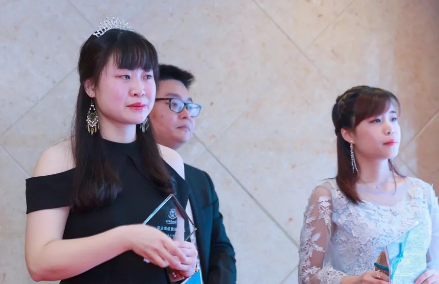 人妻无码中文字幕:15-16-18-37-39-45P：31,探索人妻影视文化，无码中文字幕的深层意义