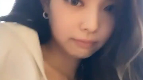 亚洲综合在线视频自拍:12-17-22-24-30-45H:46,亚洲综合在线视频自拍,探索数字时代的影像艺术