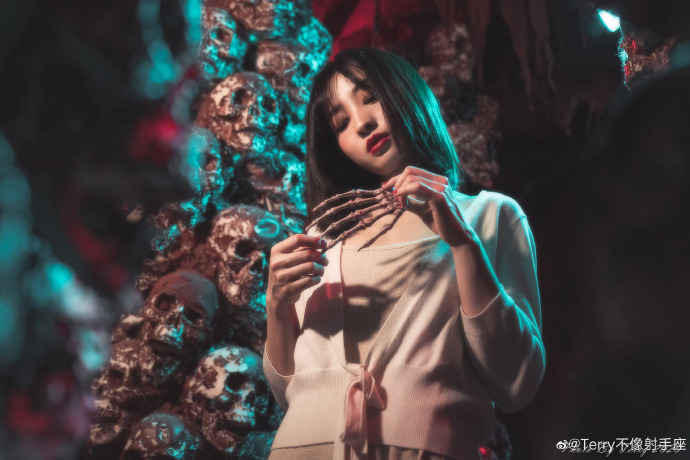 久久久综合九色综合鬼色:02-05-23-29-33-44K：43,久久久综合九色综合鬼色，探索神秘色彩的奇幻之旅