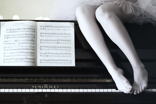 国产成人无码AⅤ片在线观看:27-38-42-43-44-46Y：47,探索国产成人影视文化，在线观看无码AⅤ片的多元视角