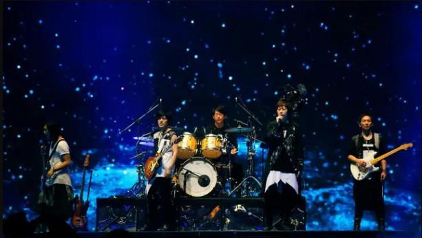 成人激情五月天:18-20-21-26-32-43W：48,成人激情五月天，一场关于成长、梦想与爱的狂欢盛宴