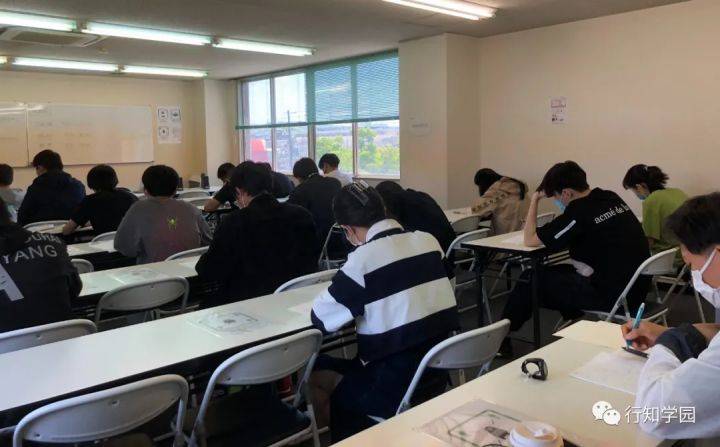 一区二区三区精华液9色:01-06-07-09-16-29A:43,一区二区三区精华液9色,护肤新境界的奥秘与探索