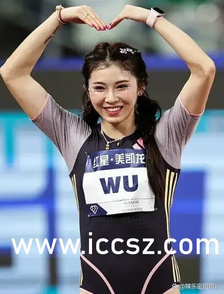 国产AV丝袜旗袍无码网站:04-06-29-35-40-42D:22,关于国产AV丝袜旗袍无码网站的一些探讨