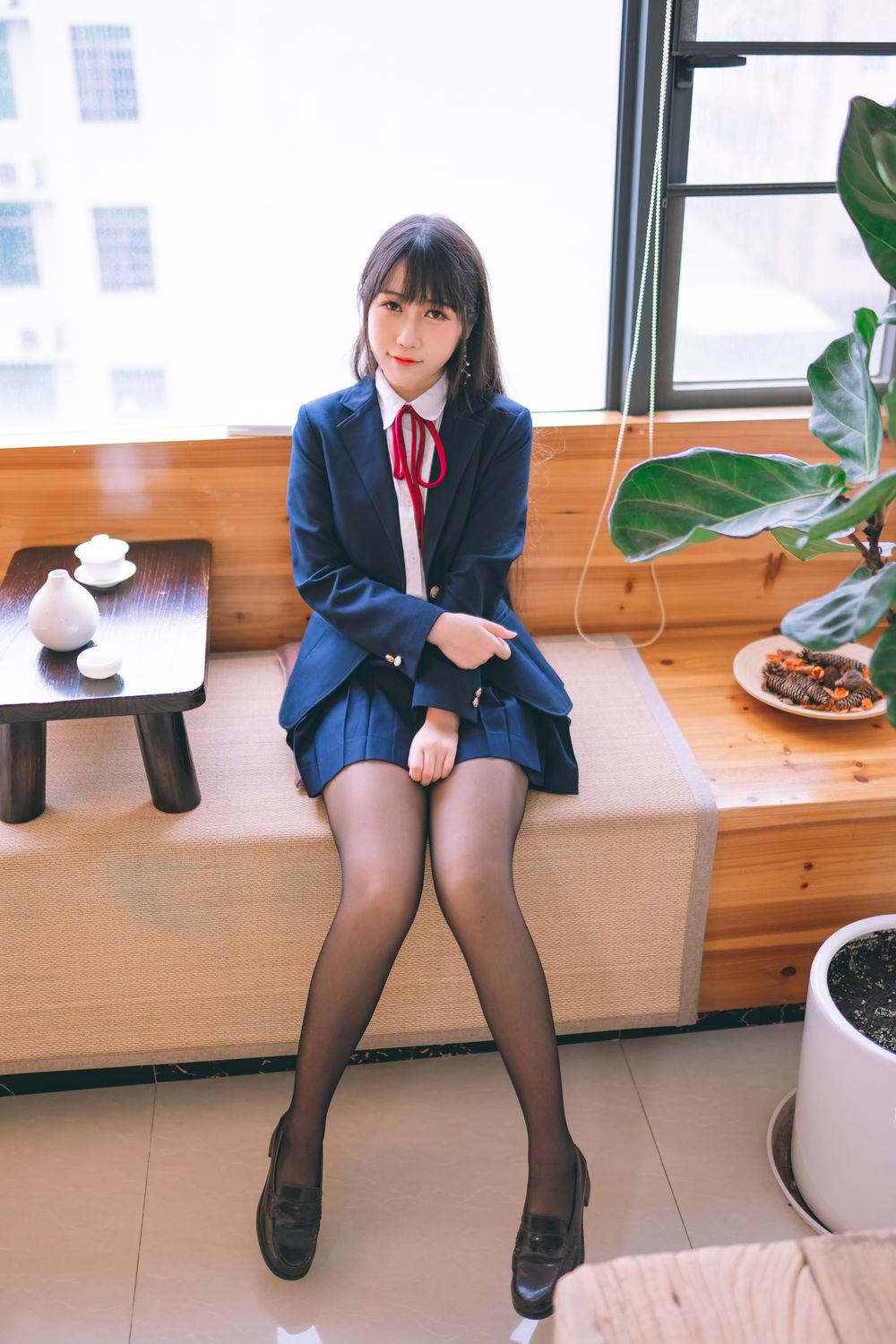 精品一区精品二区制服:01-09-28-35-37-49N：31,探索精品一区与二区的制服世界，01-09-28-35-37-49N与31的奥秘