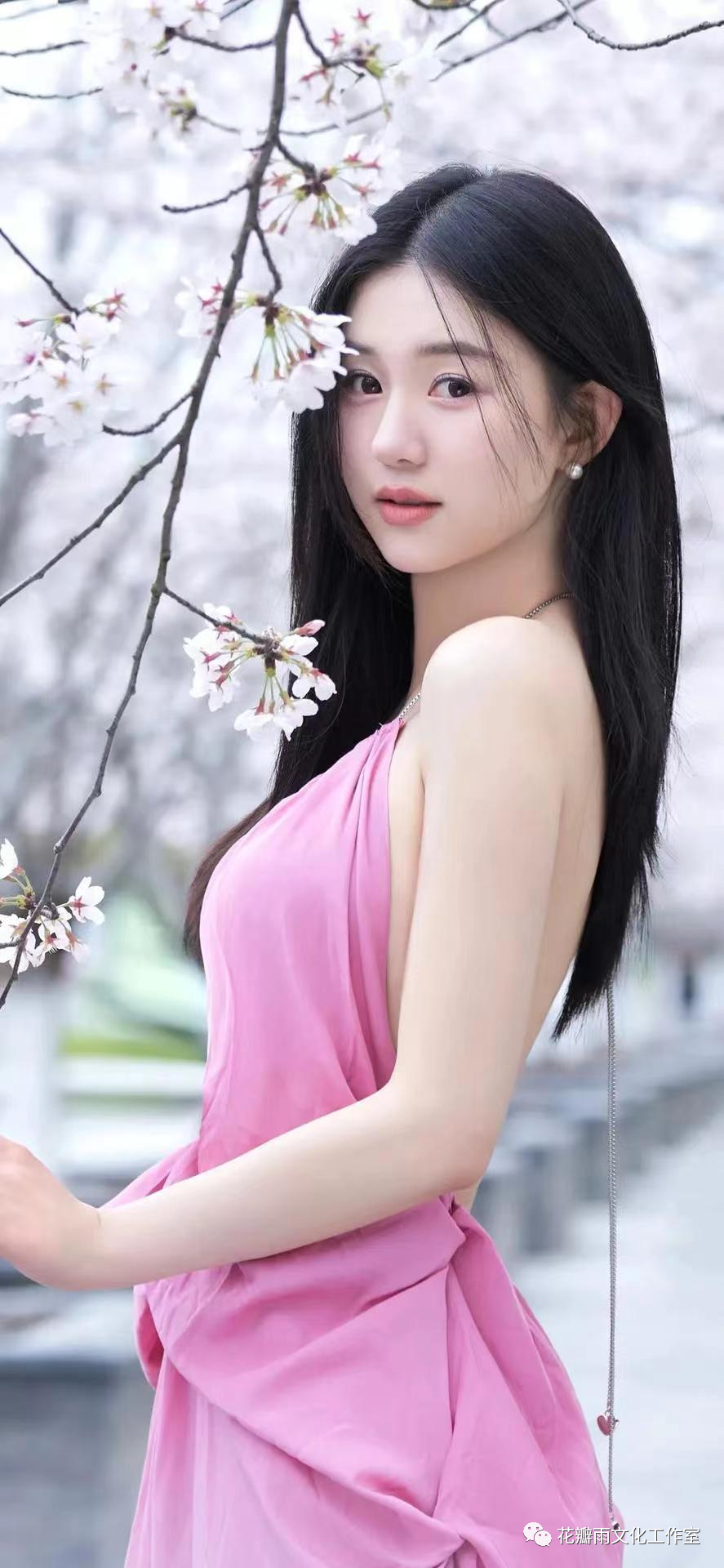 狠狠色丁香婷婷久久综合:07-33-34-36-43-46P：33,狠狠色丁香婷婷，一种情感的交织与探索