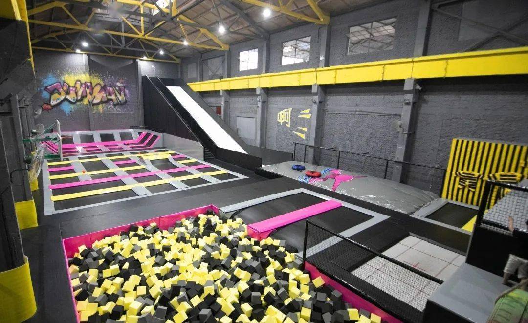 成人久久精品一区二区三区:03-13-18-31-48-49D：37,成人久久精品一区二区三区，探索成人娱乐产业的多元魅力