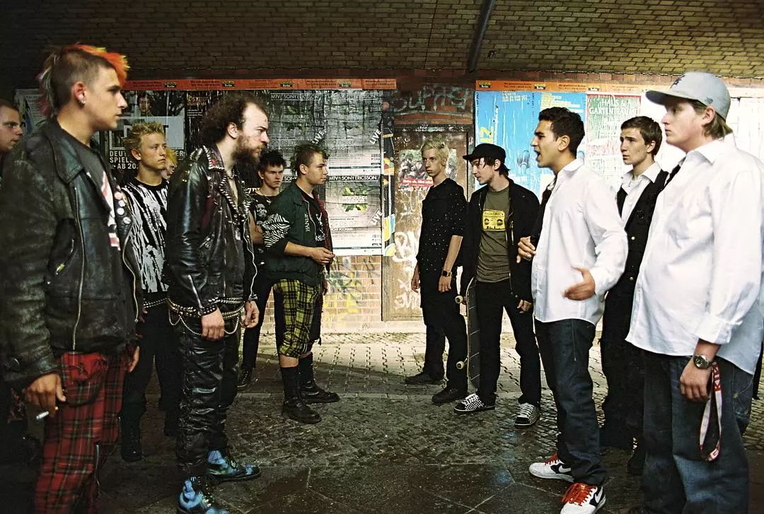 无码喷水一区二区浪潮AV:04-11-29-38-42-46N：36,探索无码喷水一区二区浪潮，浪潮AV的独特魅力与深度解析