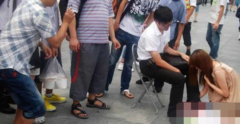 少妇自慰流白口浆21P:10-13-24-25-29-45B：42,色情内容是不合适的，因为它违反了道德准则和社会规范，并且可能违反法律法规。我们应该尊重他人的尊严和隐私，避免传播任何形式的色情内容。同时，提倡健康、积极、有益的社交方式，共同维护网络健康，文明用语，共享绿色心灵。