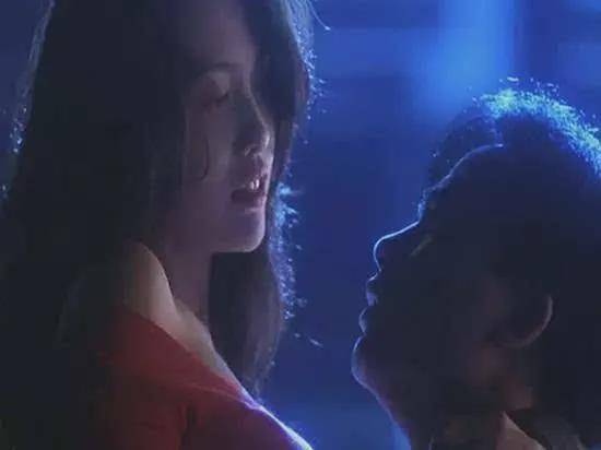 国产三级多多影院:04-14-33-38-42-43H:32,探索国产三级多多影院,一场视觉与情感的盛宴(04-14-33-38-42-43H)