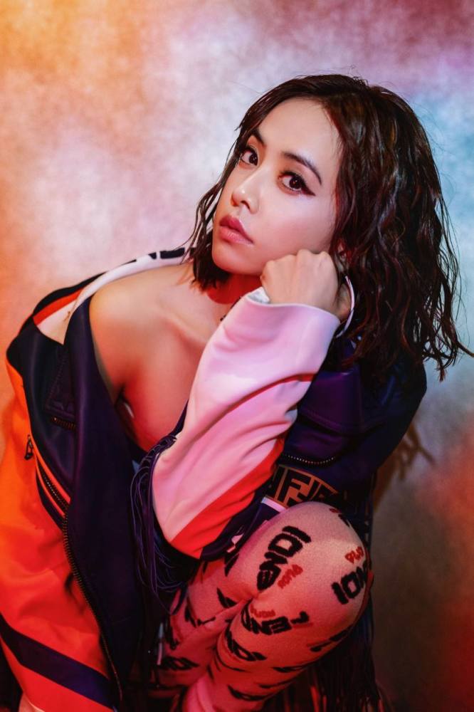 亚洲日韩VA无码中文字幕:06-07-13-20-29-37Y:37,亚洲日韩VA影视文化的探索,中文字幕下的情感与视觉盛宴