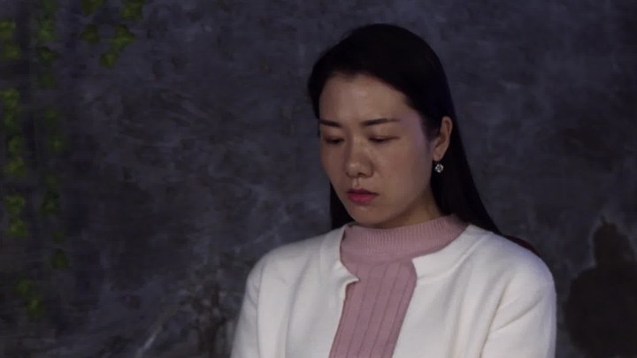 熟妇人妻不卡中文字幕:03-07-19-27-41-42G：12,熟妇人妻的魅力，跨越字幕的吸引力