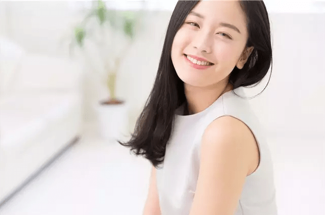 凸凹人妻人人澡人人添:12-21-23-29-35-37Y：47,凸凹世界中的探索与人妻文化的微妙变迁