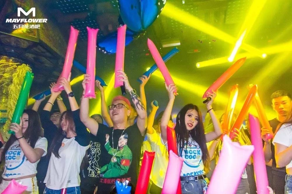 五月丁香拍拍激情综合:14-19-27-31-38-47J：25,五月丁香拍拍激情综合，一场青春的狂欢盛宴