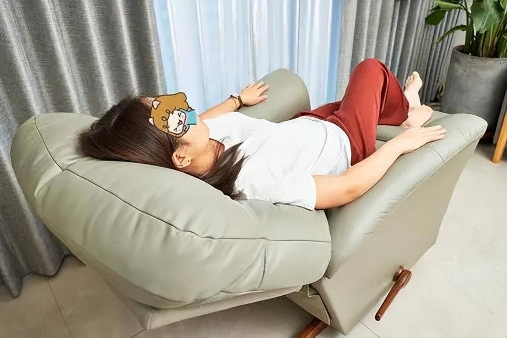 亚洲精品沙发午睡系列:02-07-11-12-29-37U：40,亚洲精品沙发午睡系列，时尚舒适的午睡体验