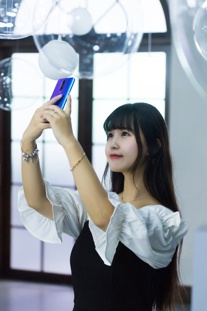 亚洲欧美日韩愉拍自拍:08-21-27-37-46-49L:43,亚洲、欧美、日韩愉拍自拍,探索多元文化的影像艺术