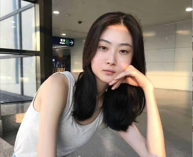 国产精品视频一区国模私拍:08-21-27-37-46-49L：43,关于国产精品视频一区国模私拍的研究与探讨